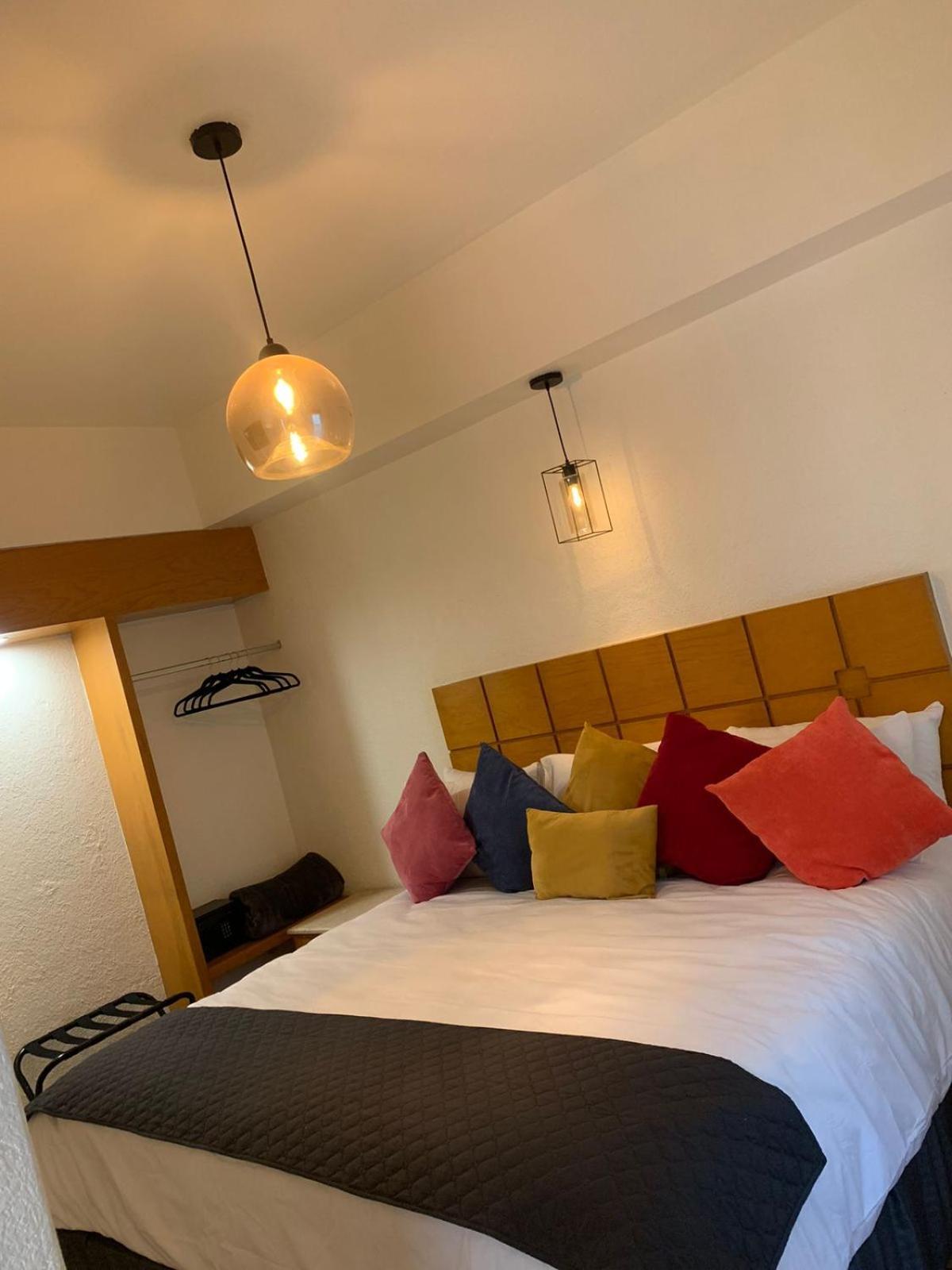 גואדלחארה Hotel Consulado מראה חיצוני תמונה
