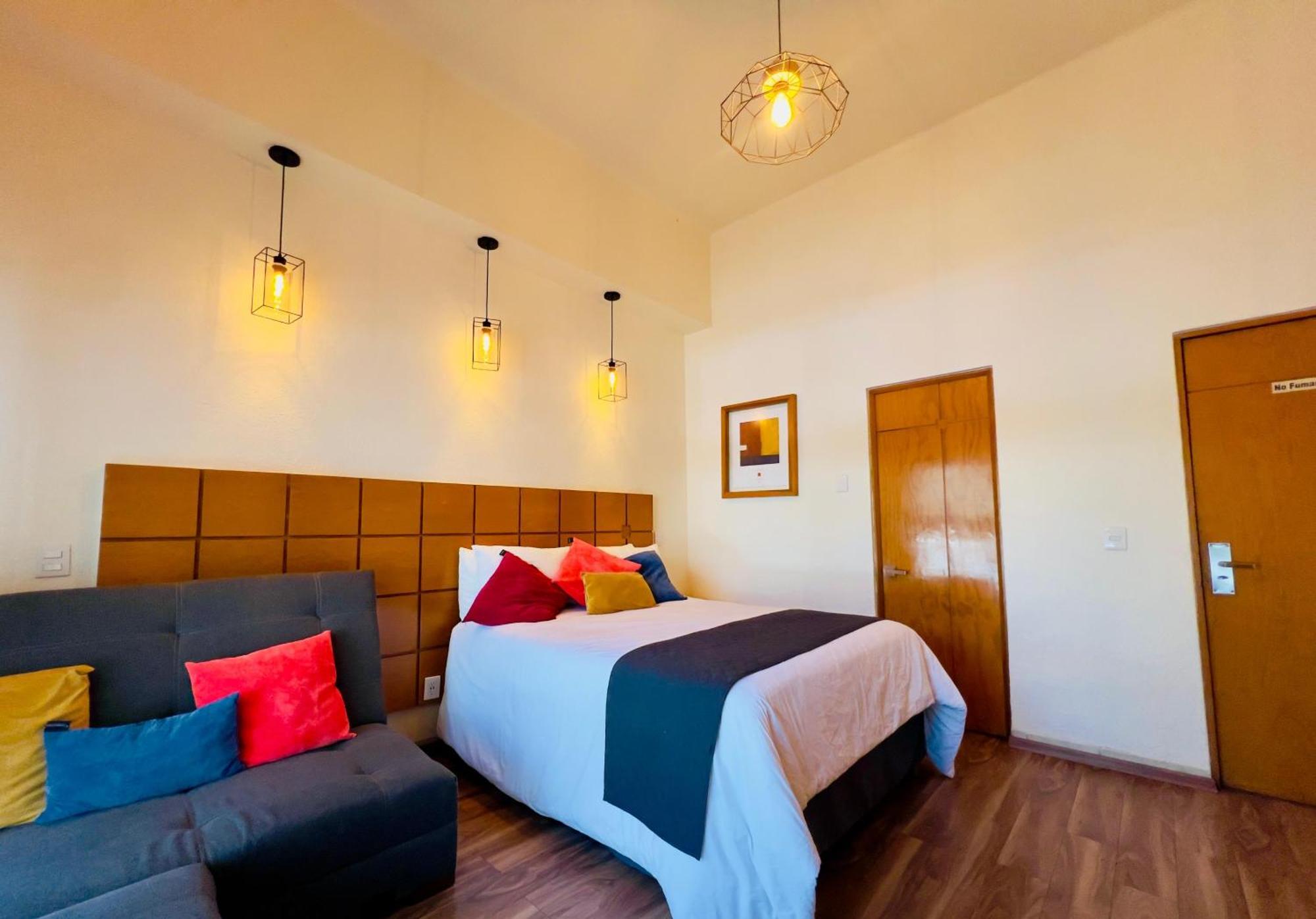 גואדלחארה Hotel Consulado מראה חיצוני תמונה