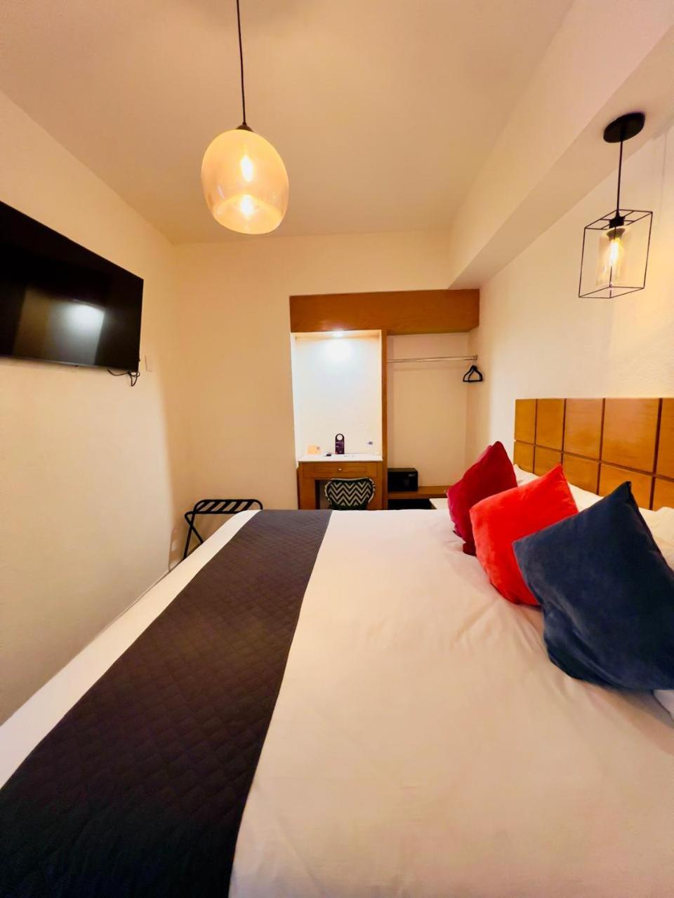 גואדלחארה Hotel Consulado מראה חיצוני תמונה