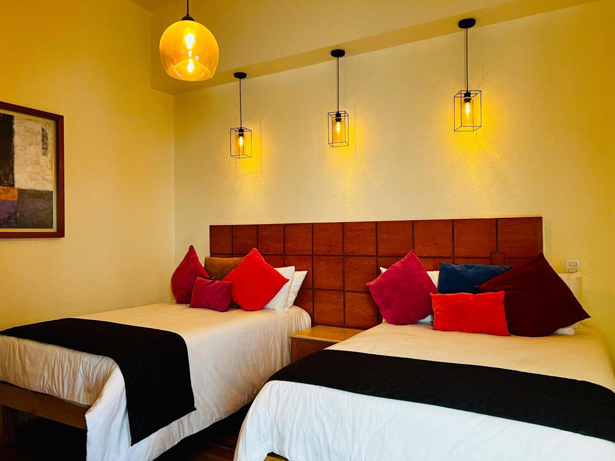 גואדלחארה Hotel Consulado מראה חיצוני תמונה